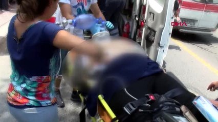 ŞİŞLİ'DE OTOMOBİLİN ÇARPTIĞI KALDIRIMDAKİ KADINI HAYATTA TUTABİLME SEFERBERLİĞİ