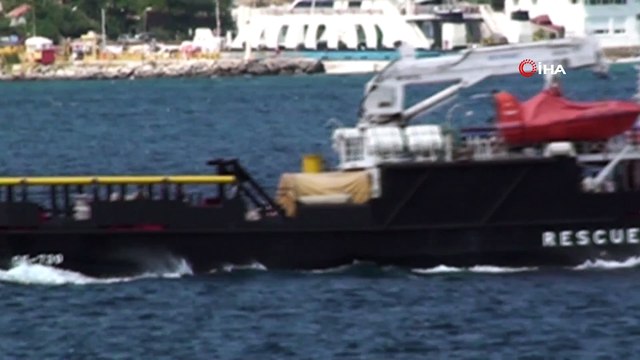 Rus donanmasına ait savaş gemisi Çanakkale'den geçti