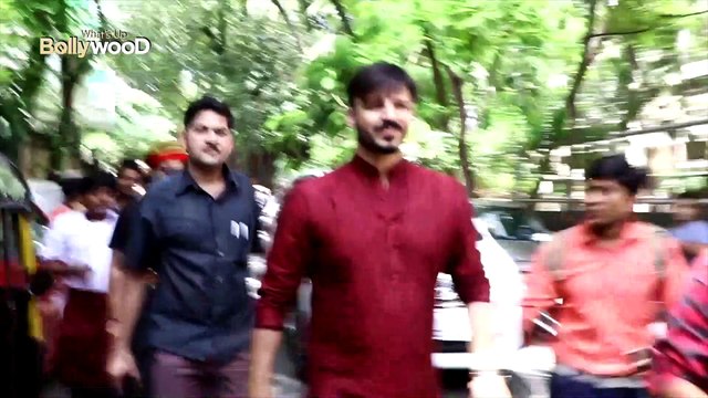 Not Sanjay Dutt Vivek Oberoi Was First Choice For Munna Bhai MBBS