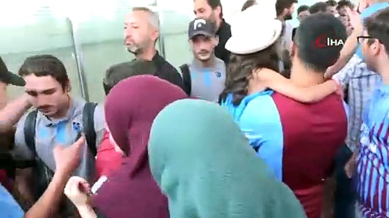 Trabzonspor'a Linz'de Coşkulu Karşılama