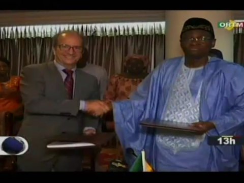 ORTM/Signature d’une convention entre le Mali et le Brésil Visant à renforcer le potentiel des sols en zone cotonnière du Mali