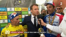 Emmanuel Macron : un bain de foule dans les Pyrénées et des questions