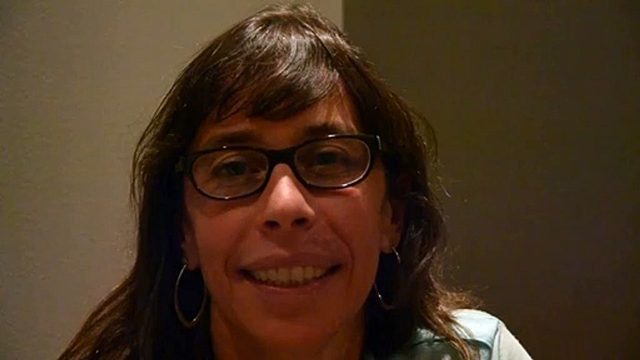 Vidéo 4(Quatre). Entrevue journal ”Le bulletin d’Aylmer”, Juin 2011. Amal Hicham.