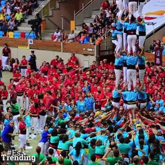 Torre Humana De 10 Pisos