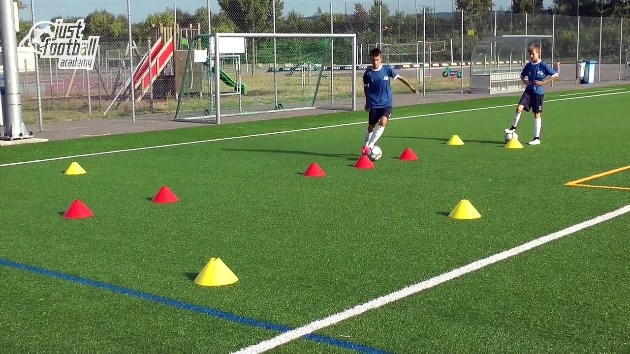 Fussball Dribbling Challenge