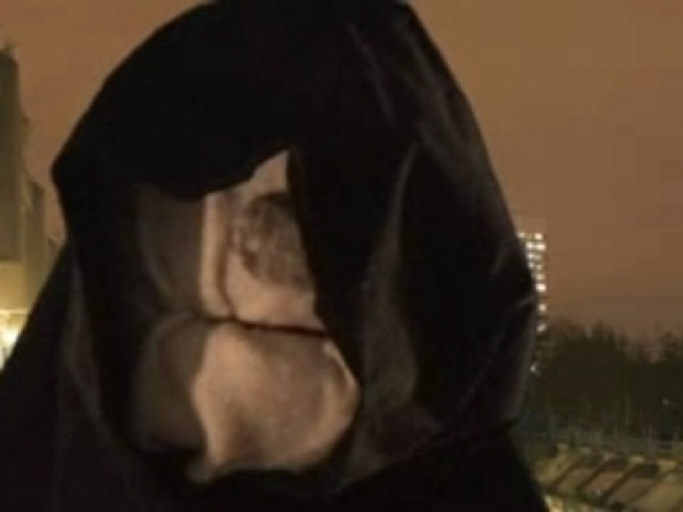 Is Tom Cruise a Sith Lord?