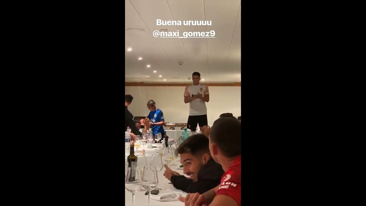 Ceremonia de iniciación a los nuevos fichajes del Valencia CF