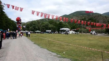 ARDAHAN POSOF'TA SAZLI SÖZLÜ ŞÖLEN