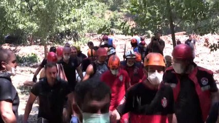 Akçakoca'daki aramalarda bir kişinin cesedi bulundu (2)