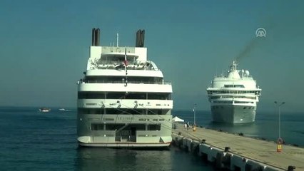 Kuşadası'nda turizm hareketliliği