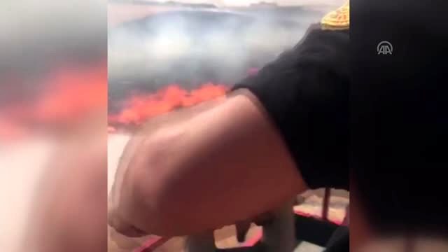 Ters esen rüzgar itfaiye ekiplerine zor anlar yaşattı