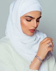 سارة الودعاني مع شقيقتاها في أول ظهور علني