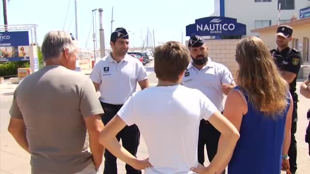 Policía española y francesa patrullan juntas por Gandía