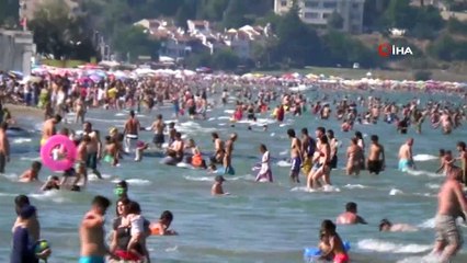 Tekirdağ plajlarında adım atılacak yer kalmadı