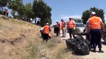 Van Gölü sahilinde çöp toplama kampanyası