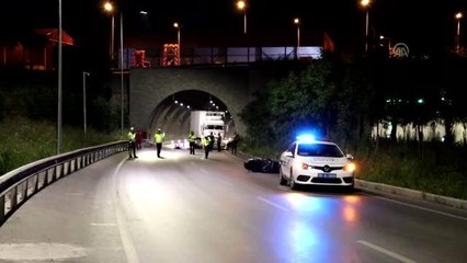Tünel çıkışında bariyerlere çarpan motosiklet sürücüsü öldü