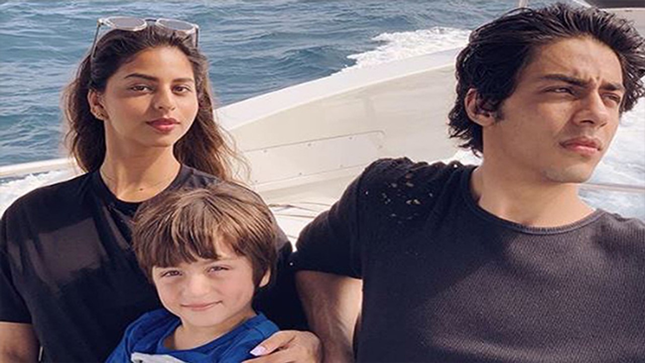 Shahrukh Khan's wife Gauri Khan shares Aryan Khan, Suhana Khan & Abram Khan's picture | FilmiBeat
