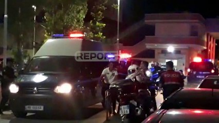 Momenti i arrestimit të personave që dhunuan punonjësit e policisë