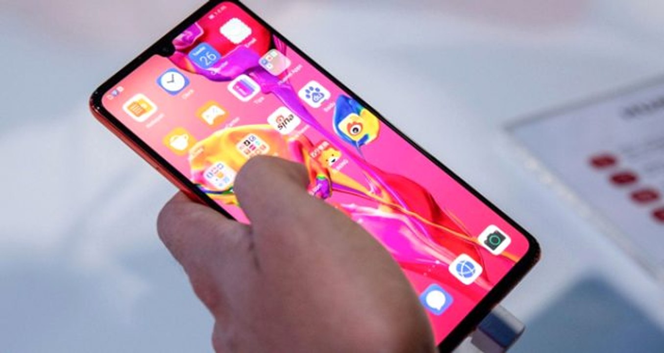 Huawei telefonlar Android ile yoluna devam edecek