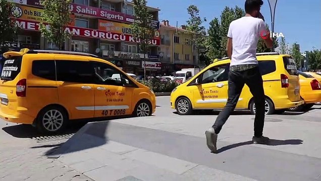 Taksiciden örnek davranış