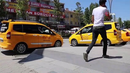 Taksiciden örnek davranış