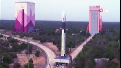 Hindistan, ikinci Ay misyonunu yeniden başlattı