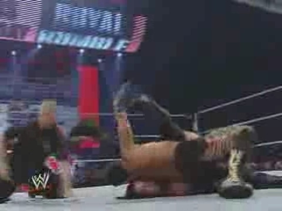 Chavo Guerrero vs CM Punk (ECW Title)