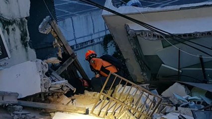 부산 영도구 2층 슬라브 주택 붕괴 / YTN