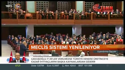 Meclis'teki masalarda yer alan 23 yıllık elektronik sistem yenileniyor