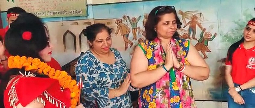 SRMCS To Distribute One Lakh School Bags To Children Across India With Blessings Of Shri Radhe Maa
