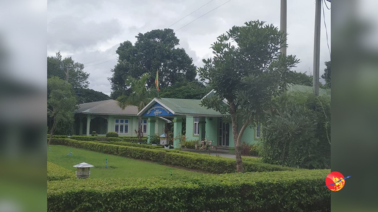 ေနျပည္ေတာ္ စည္ပင္ ဧည့္ရိပ္သာ(၂)မွာ ဗံုးေတြ႔သည့္သတင္း မဟုတ္ေၾကာင္း ရဲတပ္ဖြဲ႕ ေျပာ (ရုပ္/သံ)