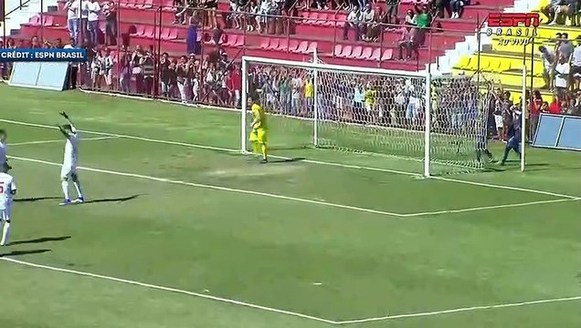 Ederson inscrit un doublé lors d'un match de charité