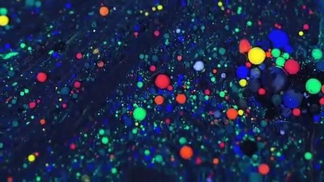 Justin Bieber ft. The Chainsmokers & Kygo - These Days (Official Video)