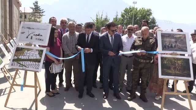 Hakkari'de tarım ve insan temalı fotoğraf sergisi