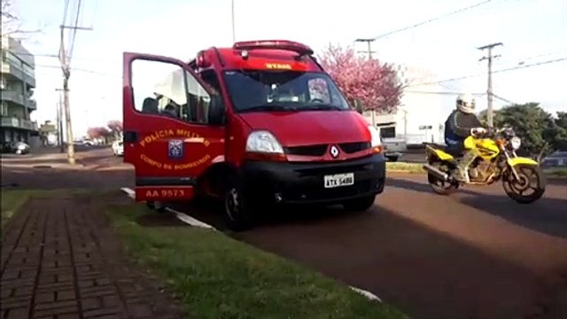 Acidente é registrado na Avenida Rocha Pombo, esquina com a Rua Céu Azul