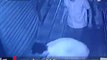 शटर तोड़कर चोरों ने ऐसे किया दुकान में रखी नकदी पर हाथ साफ, देखें CCTV