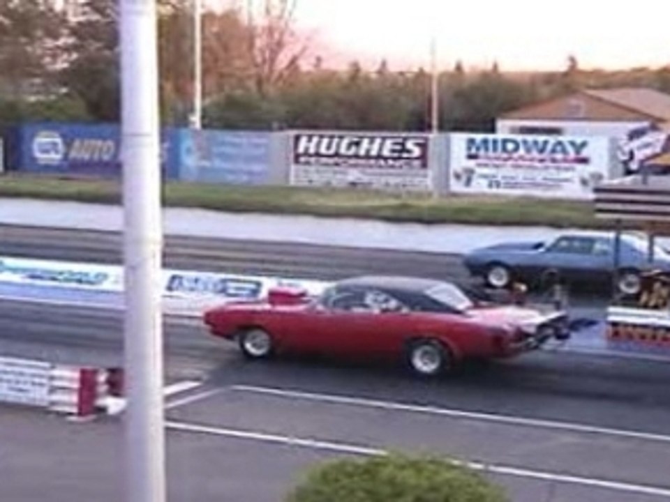 Mopar - Dodge Charger (vs Camaro) drag race wheelstand