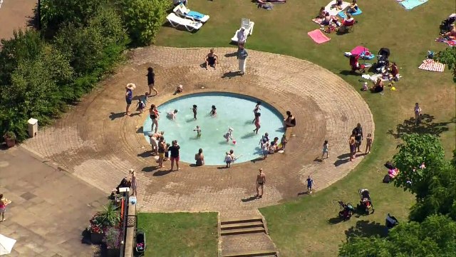 UK basks in heatwave as temperatures reach 33 degrees