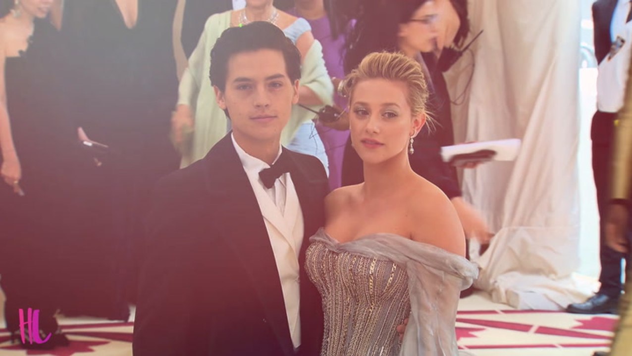 Bella Thorne Reveals Sexuality & Gives Apology To Mom In Emotional Post