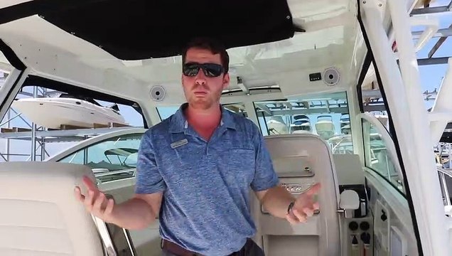 2019 Conquest 315 Boston Whaler For Sale at MarineMax Sarasota