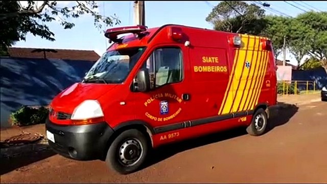 Menino de 12 anos é socorrido após quebrar o braço em colégio