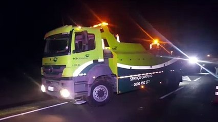 Três veículos se envolvem em colisão na rodovia BR-277