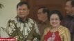 Megawati Sambut Kedatangan Prabowo di Kediamannya