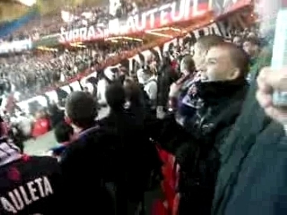 PSG-Metz 07-08: Echange Auteuil Bleu-Rouge