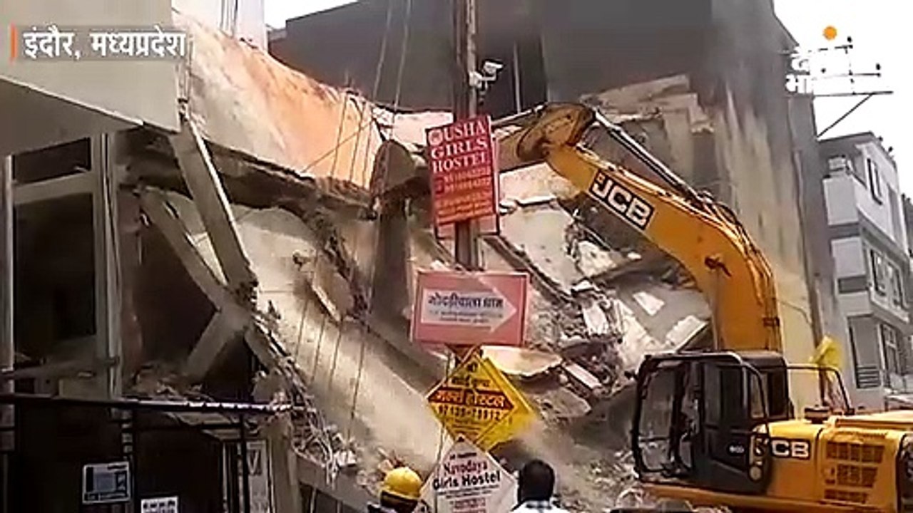 अवैध निर्माण के खिलाफ निगम की कार्रवाई जारी, सर्वानंद नगर में जमींदोज किए दो निर्माण