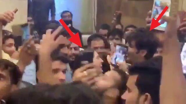 Sara Ali Khan mobbed by fans; Kartik Aaryan protect her; Check Out | FilmiBeat
