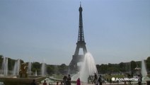 Brutal heat in Paris has tourists swimming in Eiffel Tower fountains