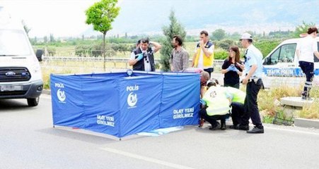 Annesinin kullandığı aracın altında kalan 2,5 yaşındaki çocuk öldü