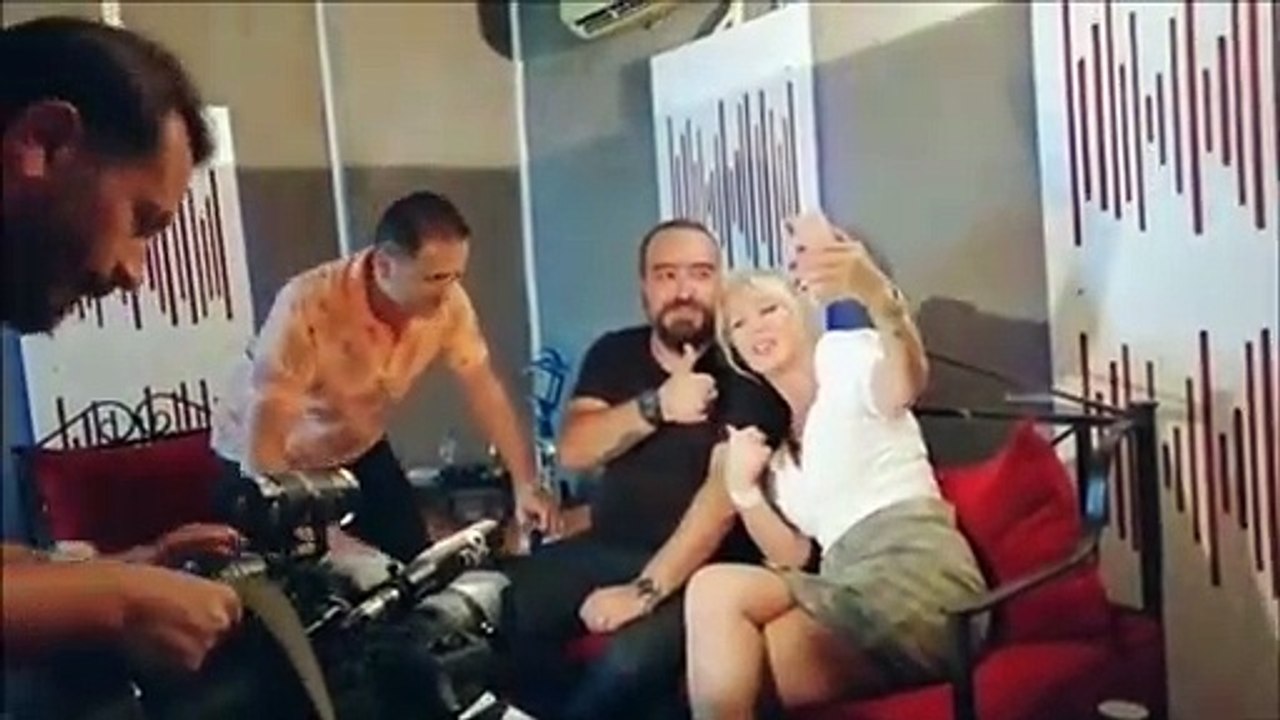 Seda Sayan...  SÖZÜNÜ TUTTU; SERGİO'YLA DÜET  YAPTI!