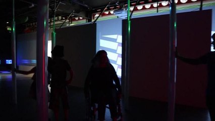 Digital Dimensions display